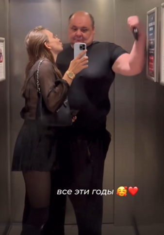 338x483