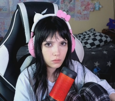 403x354