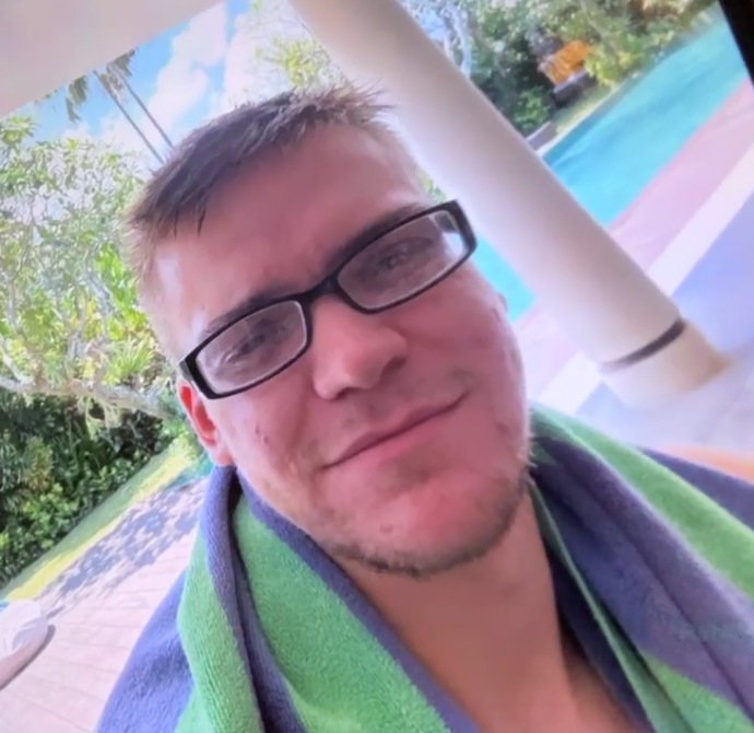 690x670