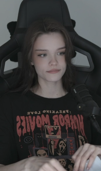 345x584