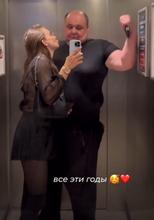 338x483